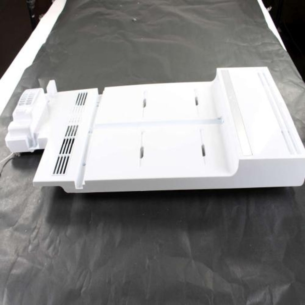 Bosch 00716818 COVER-FAN-1