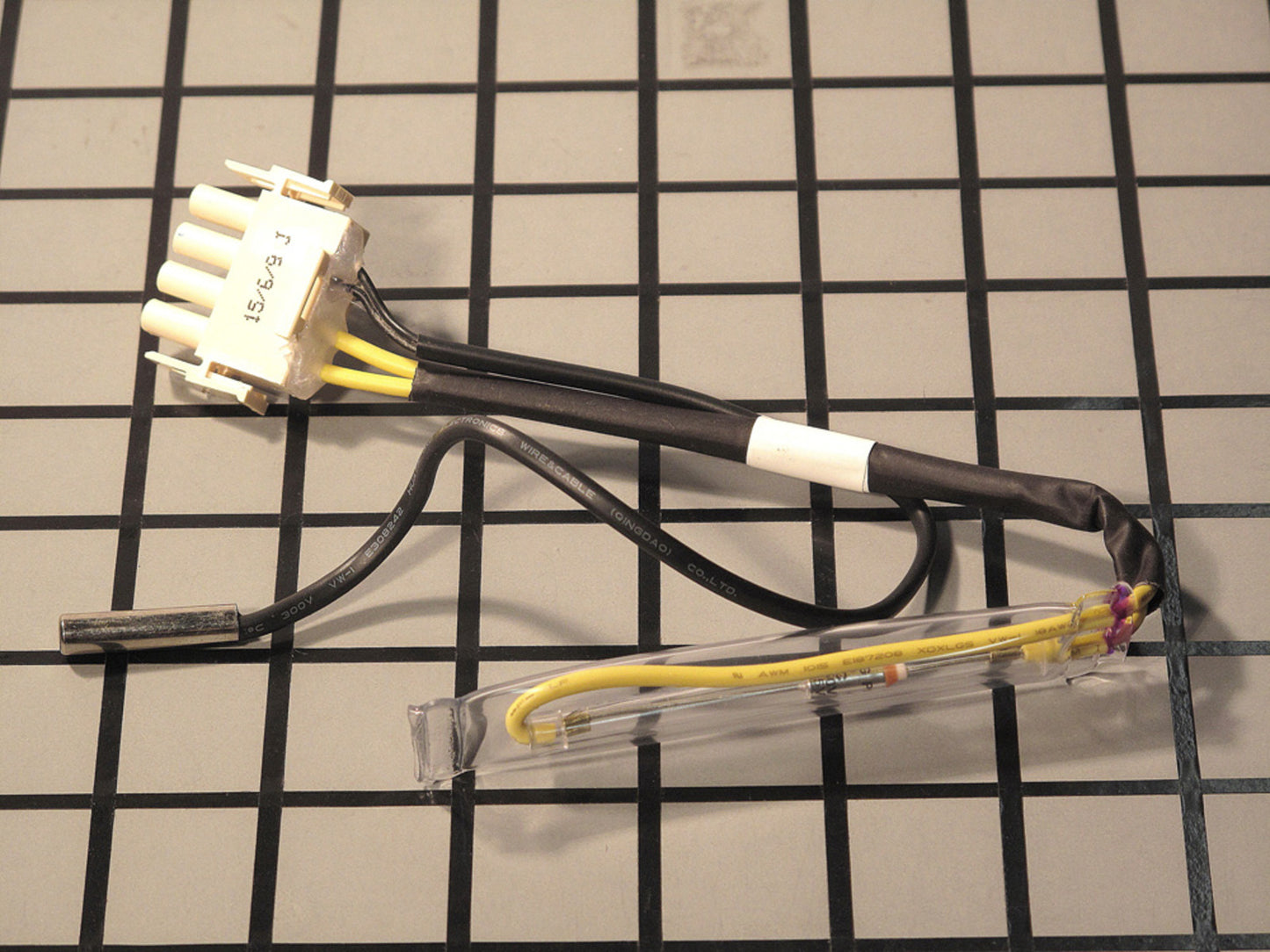 Frigidaire 5304498690 THERMOSTAT,DEFROST,W/TEMP FU-1