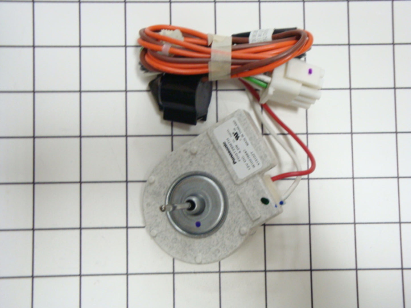 Whirlpool W11334745 MOTOR-EVAP-1
