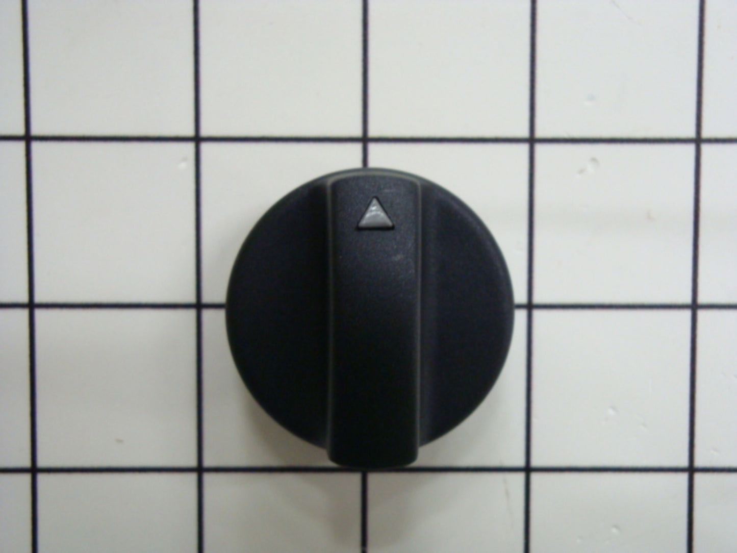 Whirlpool WP74003781 KNOB- VALV-1