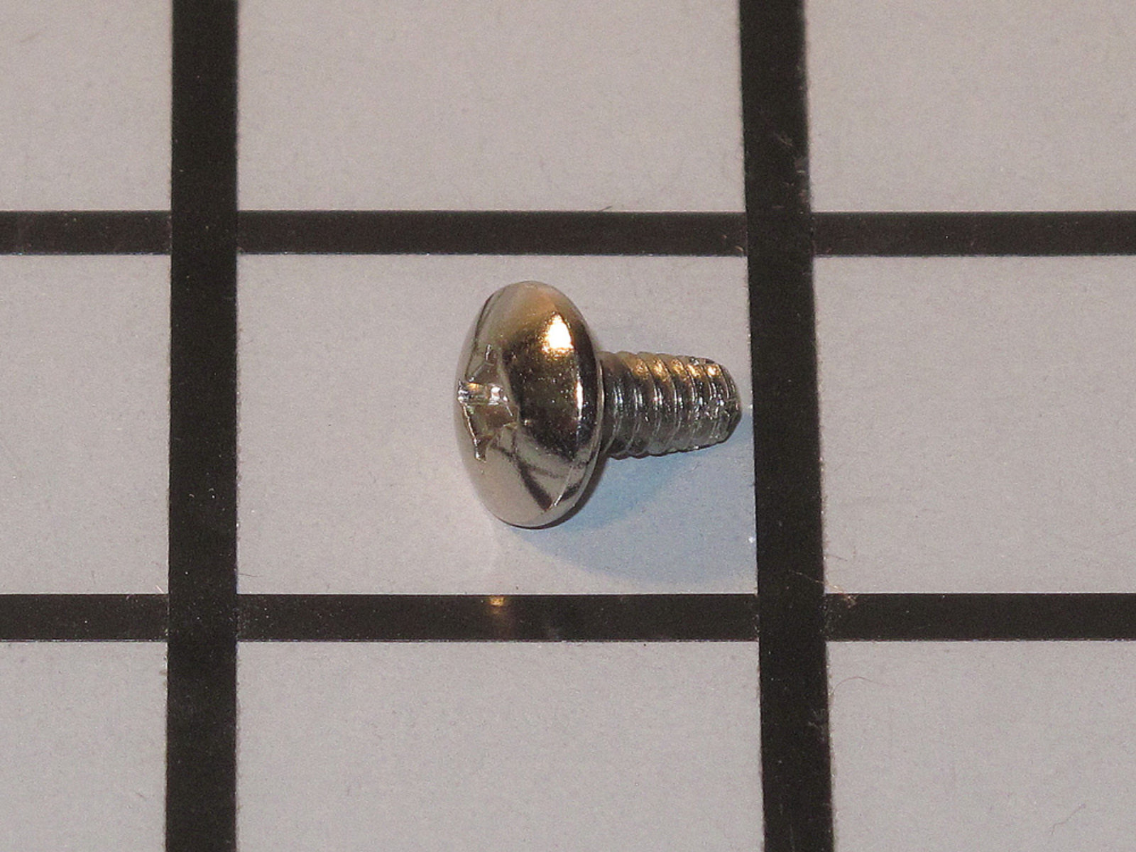 Frigidaire 08011955 SCREW, PAN HEAD-1