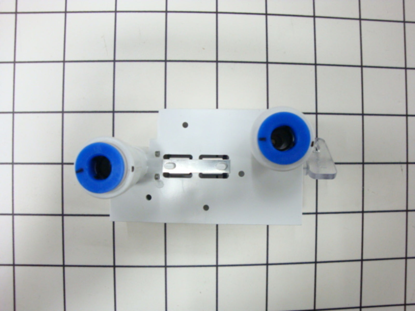 Frigidaire 240396002 BASE, WATER FILTER-2