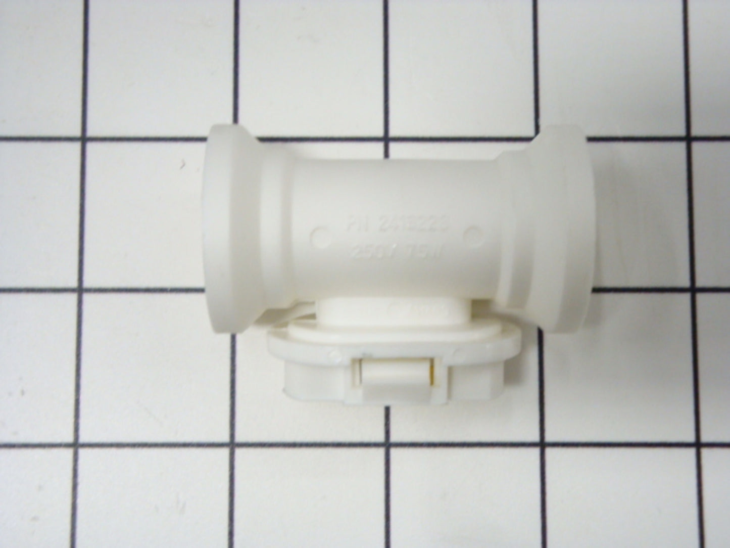Frigidaire 241622802 RECEPTACLE-3