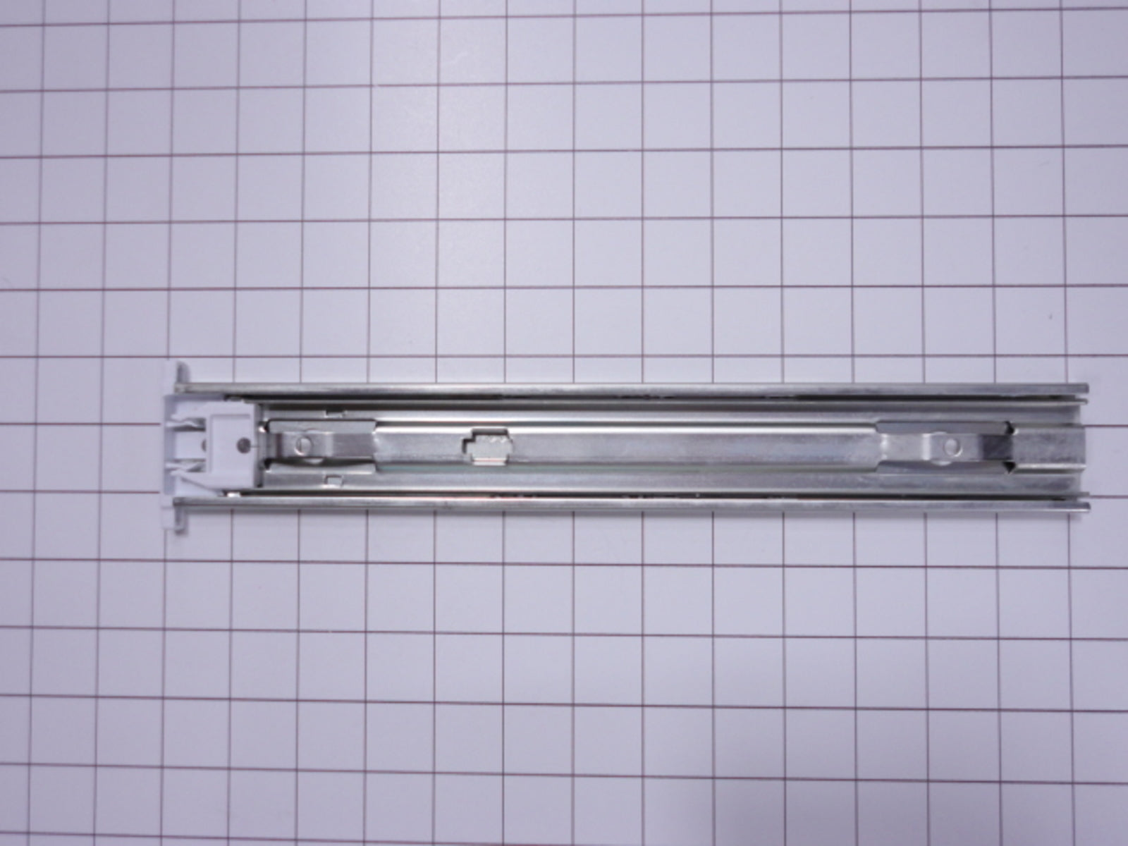 Frigidaire 242065301 DELI SLIDE-3