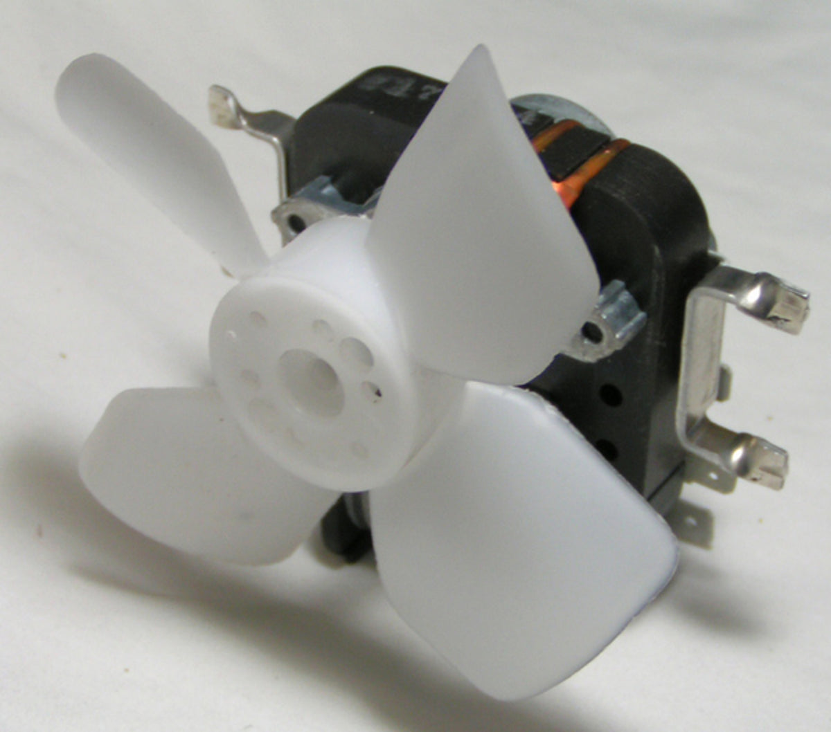 Whirlpool 482469 Evaporator Fan Motor Kit for Refrigerator – PartsNet