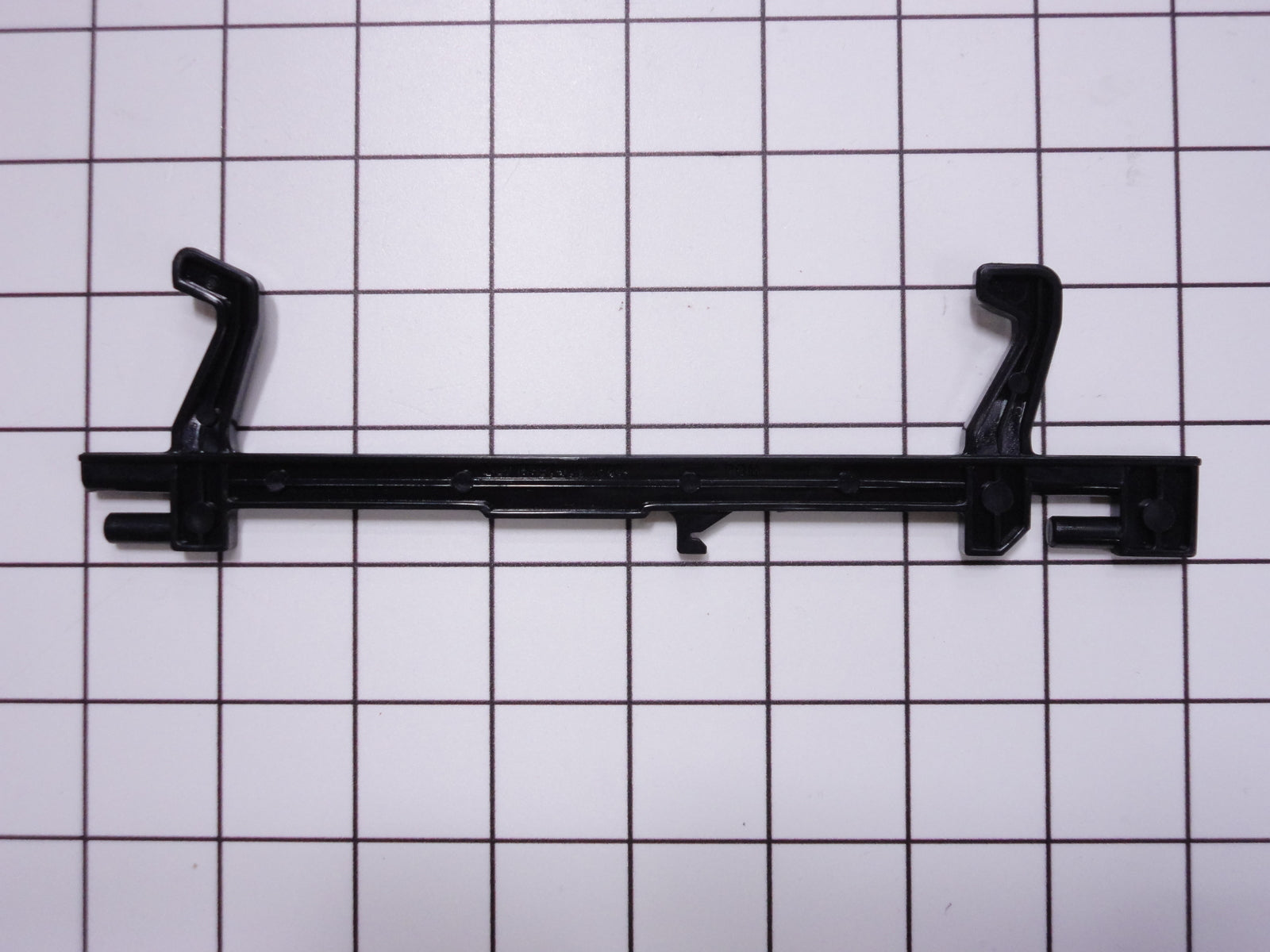 5304440314 Frigidaire Microwave Door Latch-1