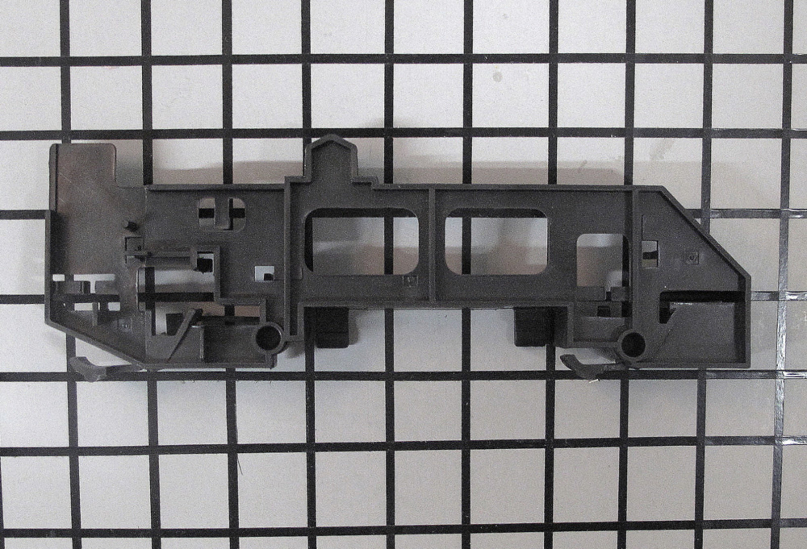 Frigidaire 5304503439 LATCH HOOK-1