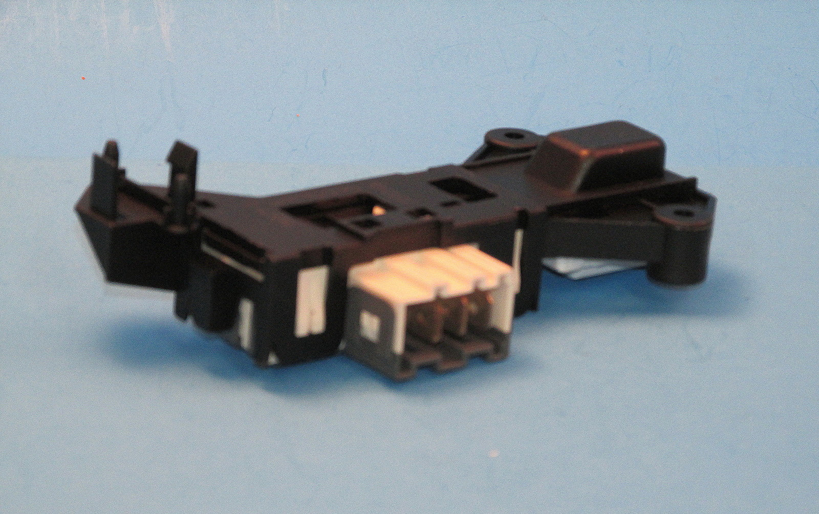 WPW10192995 Door Latch for Whirlpool Washer – PartsNet